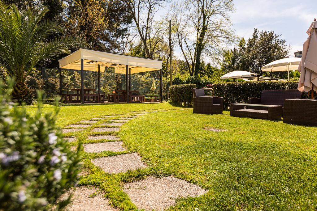 Hotel King Marina di Pietrasanta Dış mekan fotoğraf