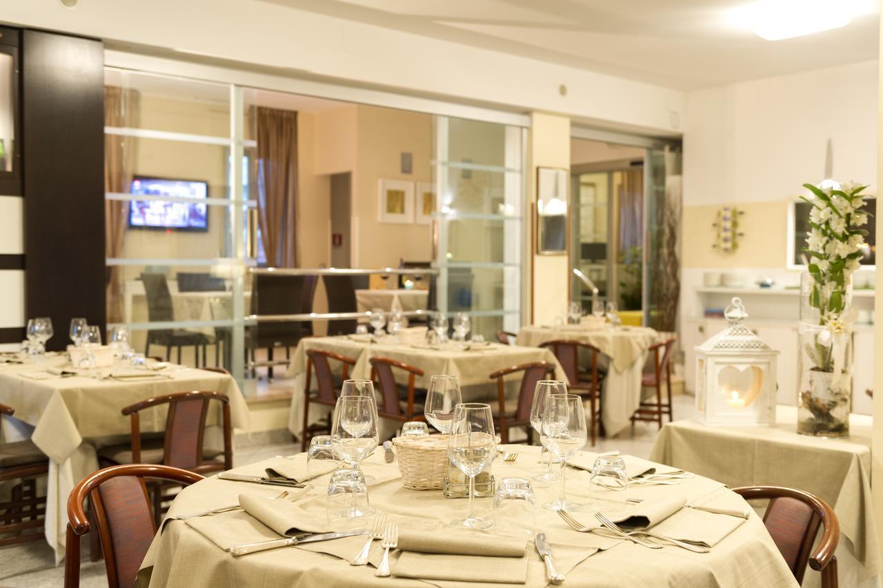 Hotel King Marina di Pietrasanta Dış mekan fotoğraf